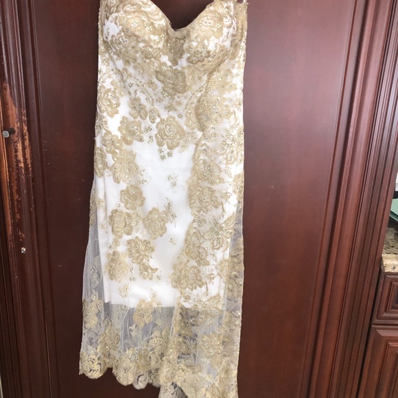 Gold and white dress from Baracci - Picture 1 of 3